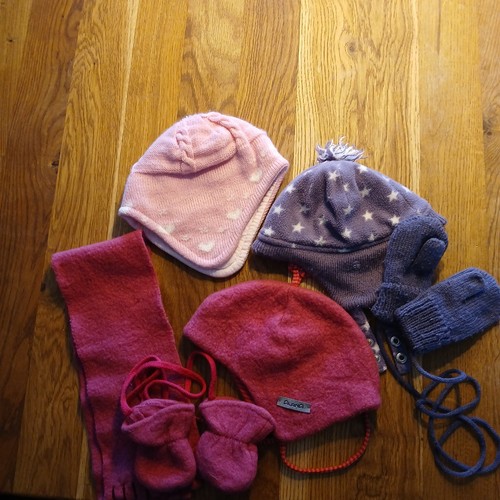 Mützen und handschuhe - mützen,