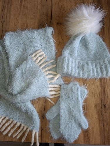 Set aus mütze schal und - mütze,,